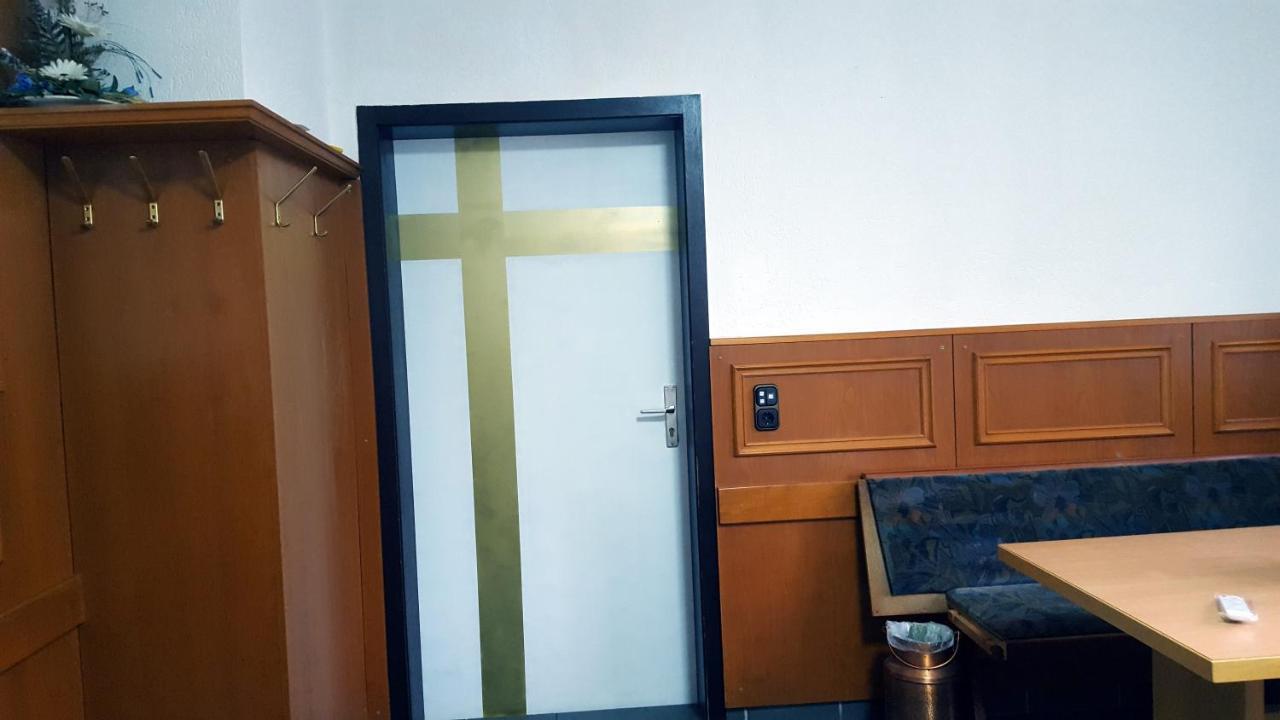Gaestezimmer I Neo1 Staufenberg  Exteriör bild